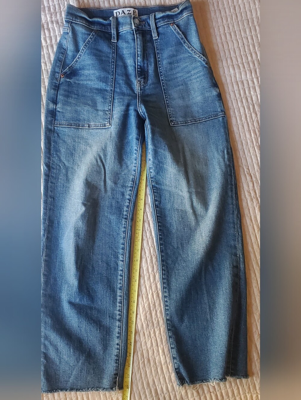DAZE  High Rise Wide Leg Utility Jeans Size 26 Raw Hem